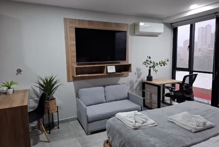 Living area in recovery suite